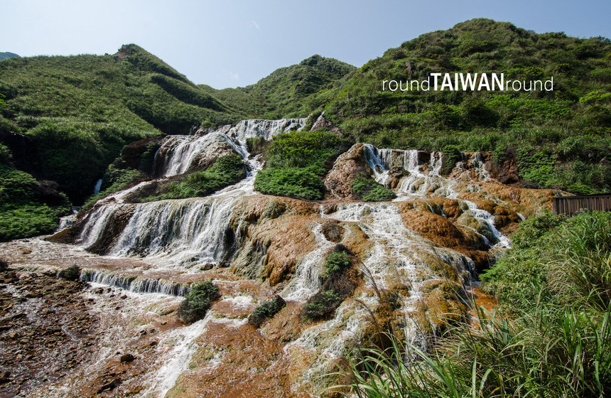 Golden Waterfall Cascading Riches roundTAIWANround